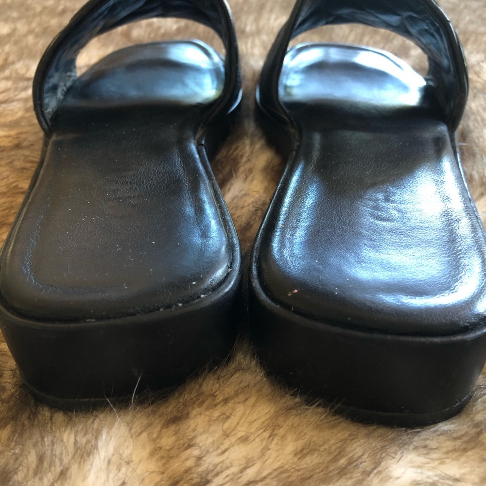 Chanel slippers Size 9 - Picture 4 of 10
